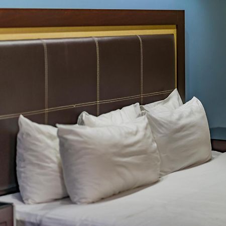 กิงตา โดราดา โฮเต็ล แอนด์ สวีท Hotel ซัลติโญ ภายนอก รูปภาพ