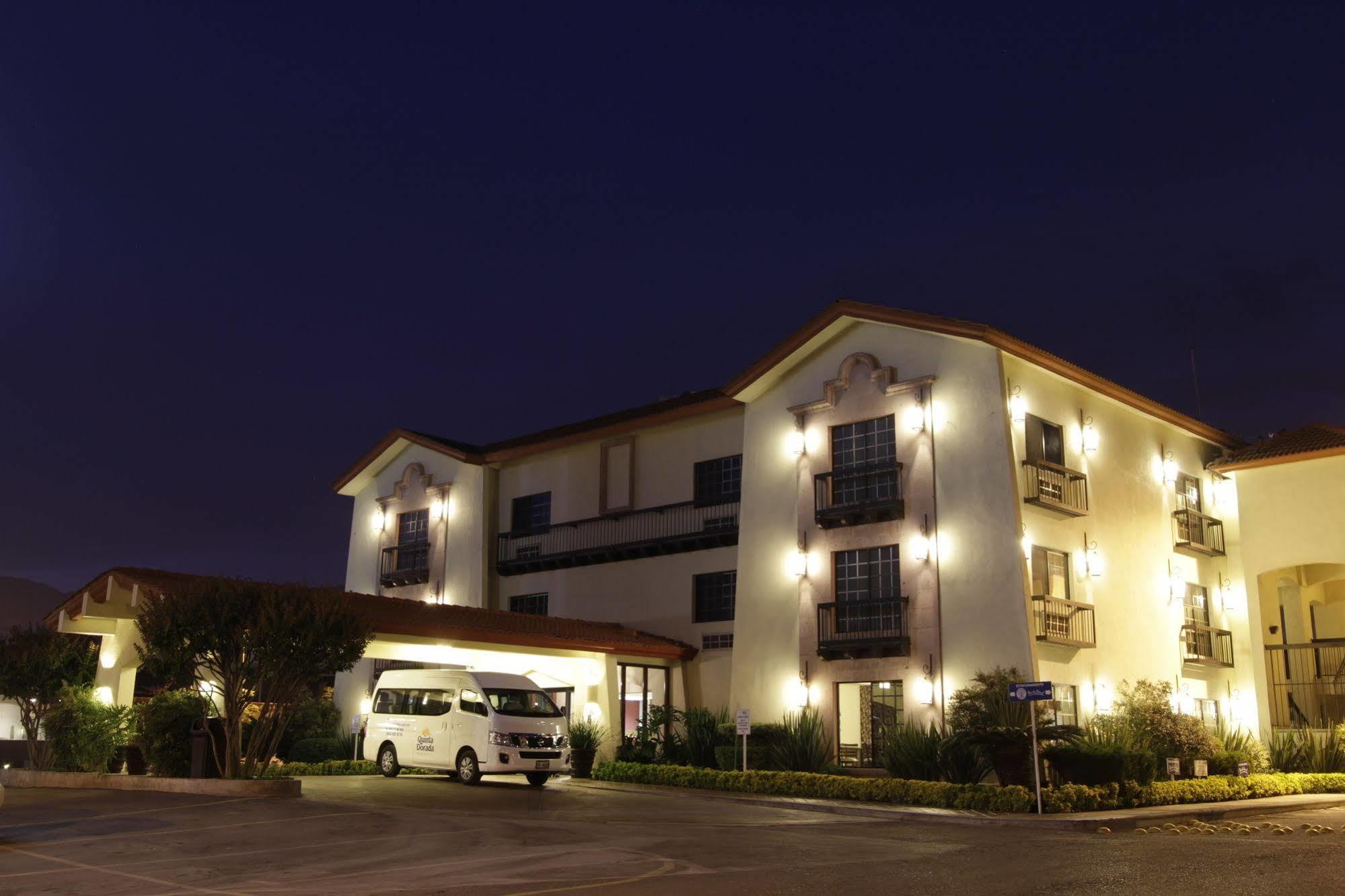 กิงตา โดราดา โฮเต็ล แอนด์ สวีท Hotel ซัลติโญ ภายนอก รูปภาพ